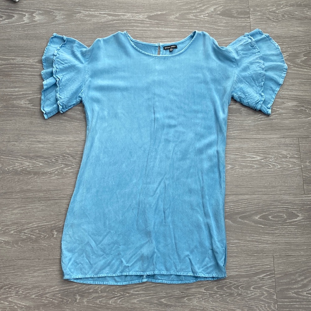 Chambray ruffle sleeve dress